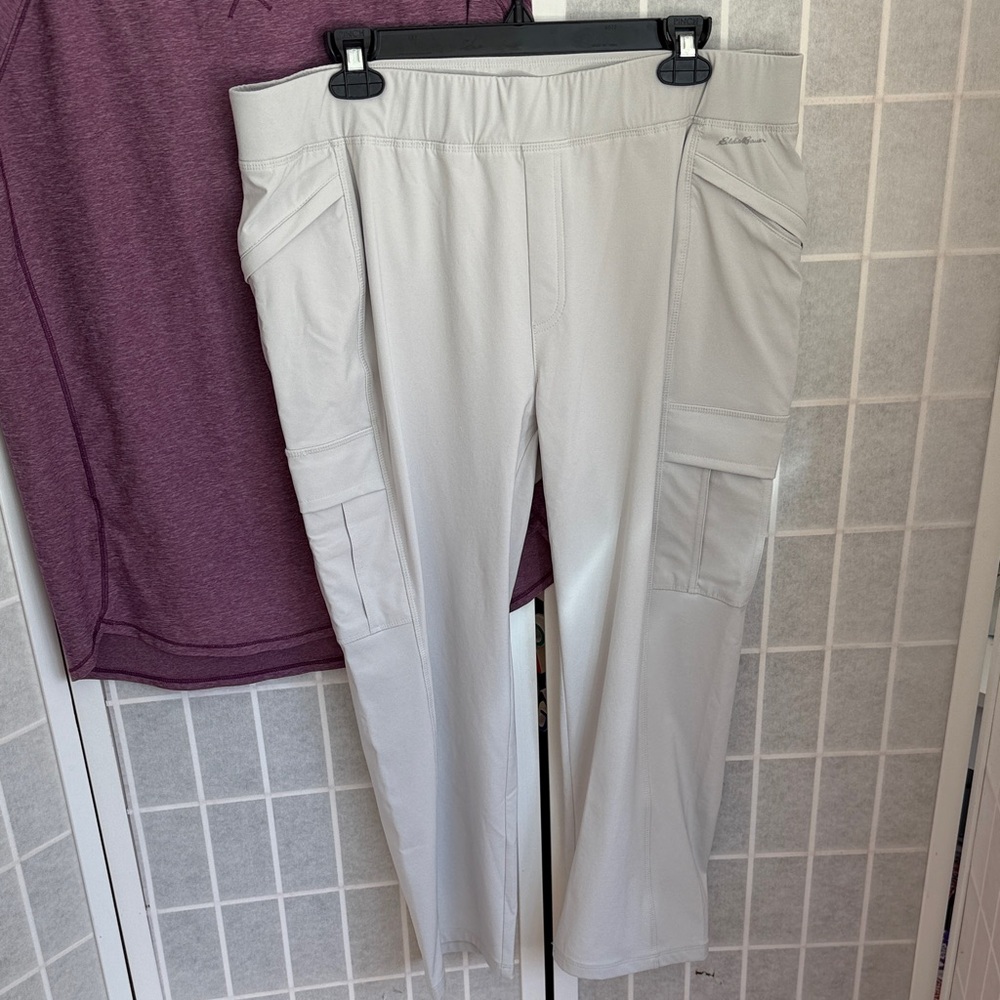 Eddie Bauer Incline Crop Pants Size 16 - Picture 2 of 10